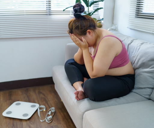 Cansada de no bajar de peso, frustrada por no reconocer tu cuerpo